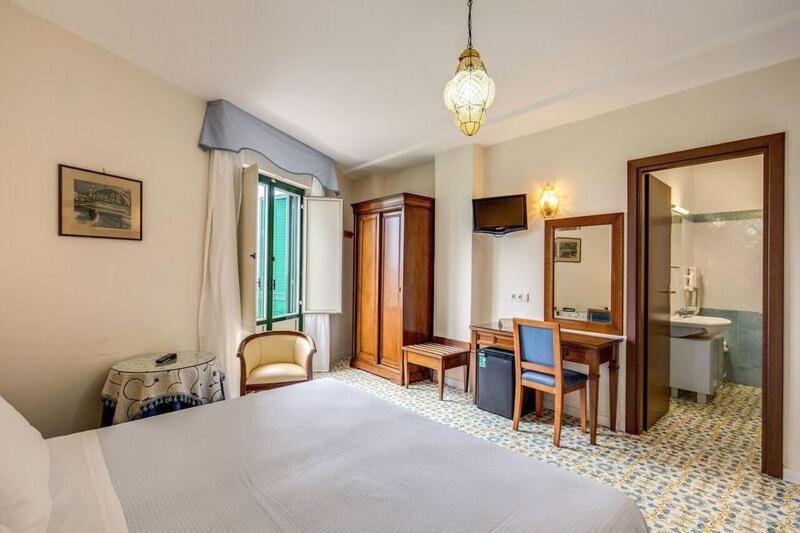 Hotel La Badia Sorrento Rum bild