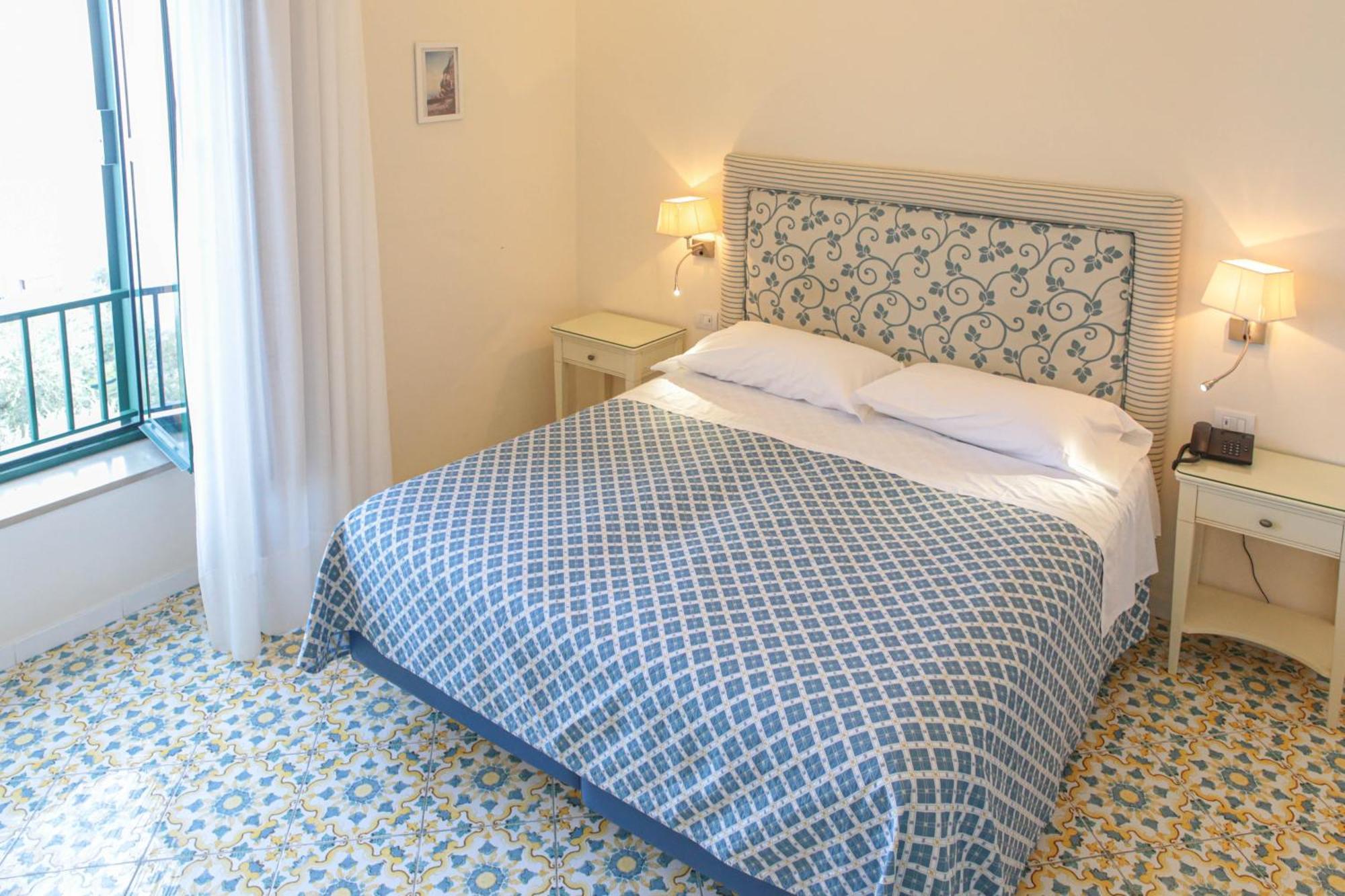 Hotel La Badia Sorrento Rum bild