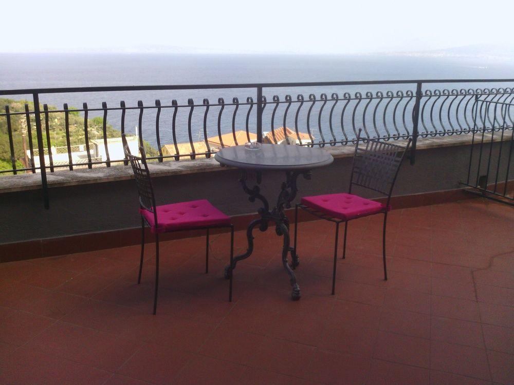 Hotel La Badia Sorrento Exteriör bild