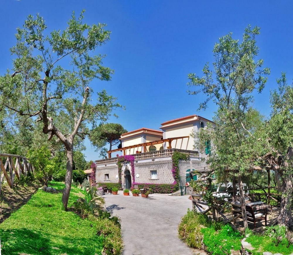 Hotel La Badia Sorrento Exteriör bild